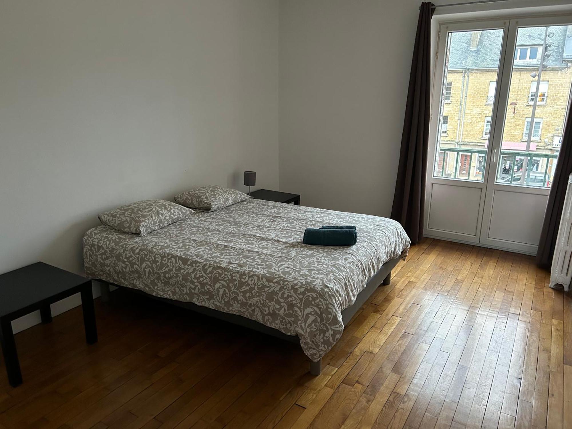 Hubert Apartment Carignan ภายนอก รูปภาพ
