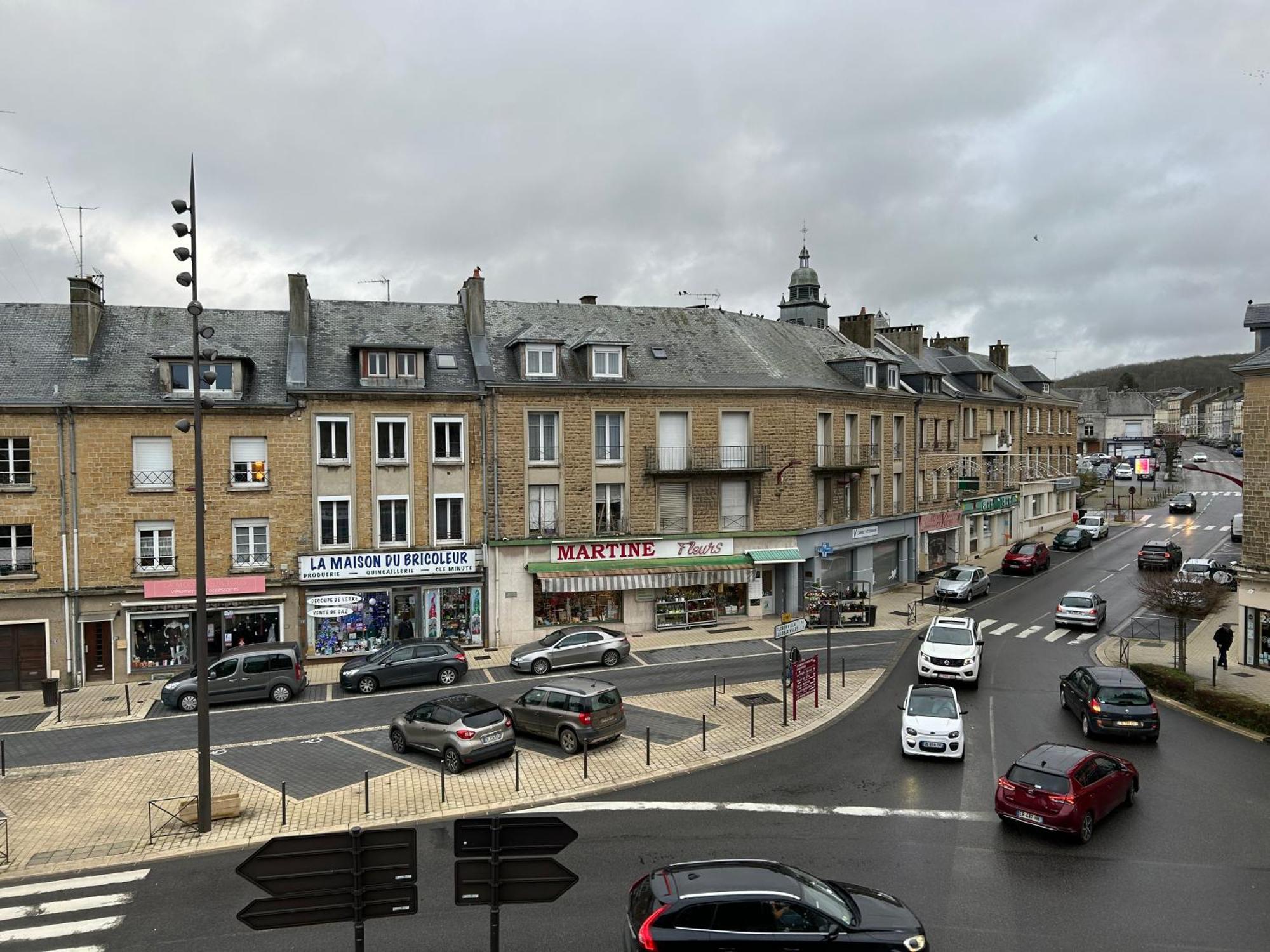 Hubert Apartment Carignan ภายนอก รูปภาพ